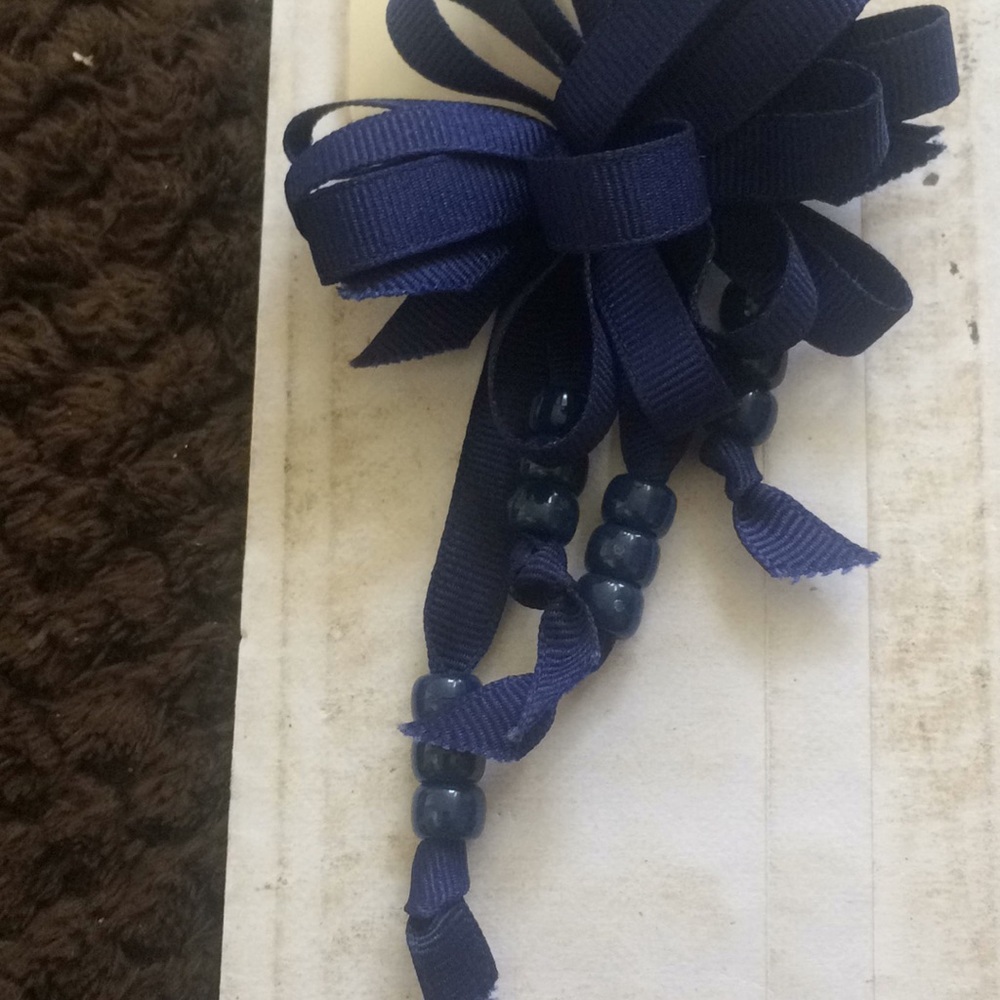 Sweet new navy barrette